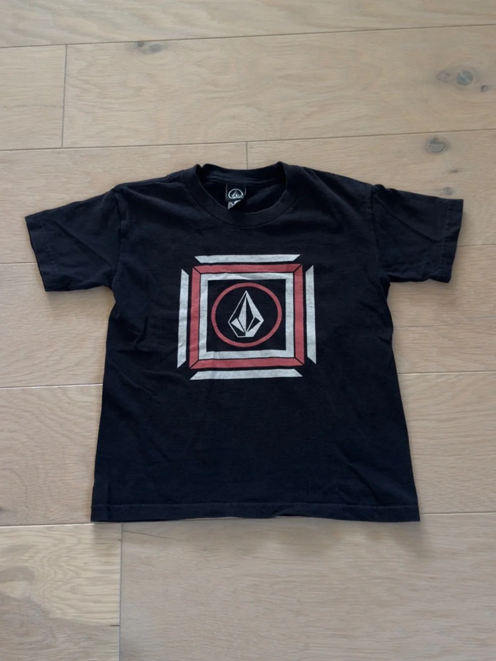 Volcom Black Kids boys crew neck short sleeve tshirt Graphic Tee size 5
